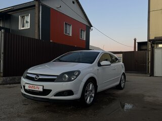 2008 Opel Astra GTC H Рестайлинг, белый, 650000 рублей, вид 4