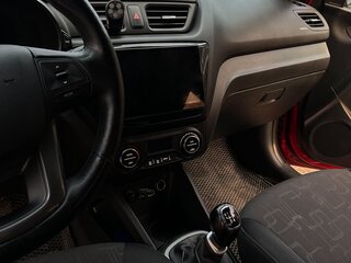 2013 Kia Rio 5-speed III, красный, 1000000 рублей, вид 4