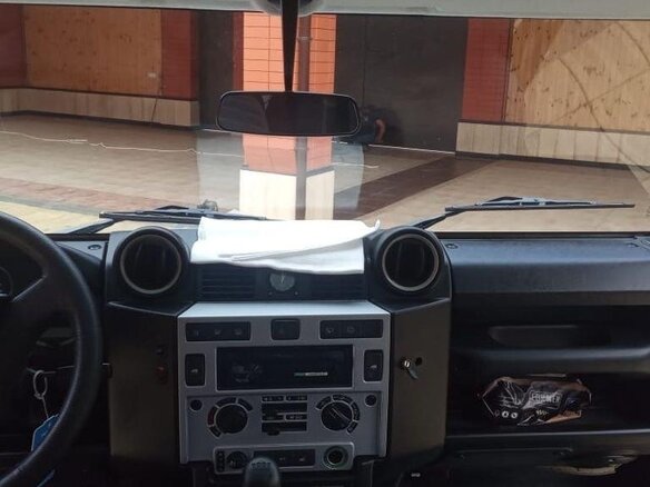 2011 Land Rover Defender 110 I Рестайлинг, серебристый - вид 5