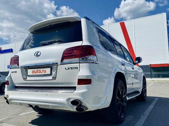 2014 Lexus LX 570 III Рестайлинг, белый, 5990000 рублей - вид 10