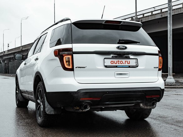 2014 Ford Explorer Sport V, белый, 2500000 рублей - вид 16