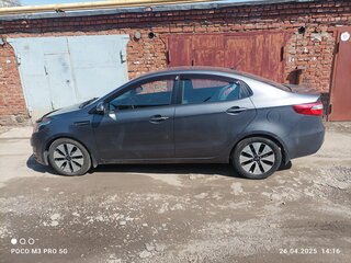 2013 Kia Rio 4-speed III, серый, 1050000 рублей, вид 1