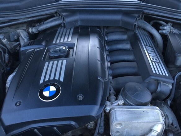 2009 BMW 5 серии 530xi V (E60/E61) Рестайлинг, чёрный, 2000000 рублей - вид 16