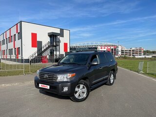 2012 Toyota Land Cruiser 200 Series Рестайлинг 1, серый, 4350000 рублей, вид 1