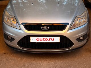 2008 Ford Focus II Рестайлинг, серебристый, 530000 рублей, вид 3