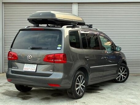 2015 Volkswagen Touran I Рестайлинг 2, серый, 785000 рублей, вид 4