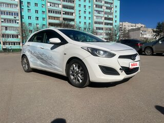 2012 Hyundai i30 II, белый, 745000 рублей, вид 3