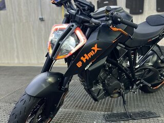 2018 KTM 1290 Super Duke R, чёрный, 980000 рублей, вид 2