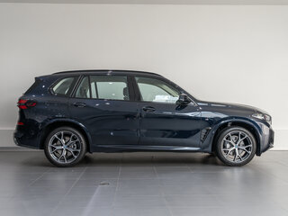 2026 BMW X5 Long 30Li IV (G05/G18) Рестайлинг, чёрный, 10300000 рублей, вид 4