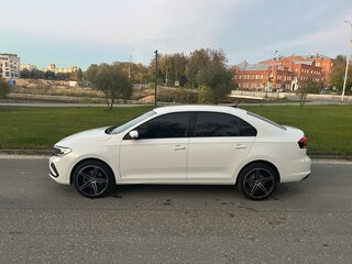 2022 Volkswagen Polo VI, белый, 2000000 рублей, вид 5