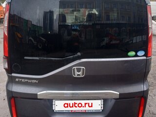 2015 Honda Stepwgn V, серый, 1590000 рублей, вид 2