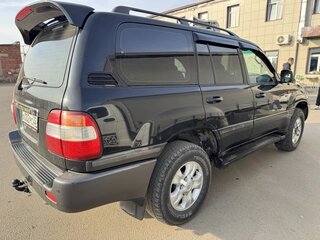 2006 Toyota Land Cruiser 100 Series Рестайлинг 2, чёрный, 1800000 рублей, вид 4