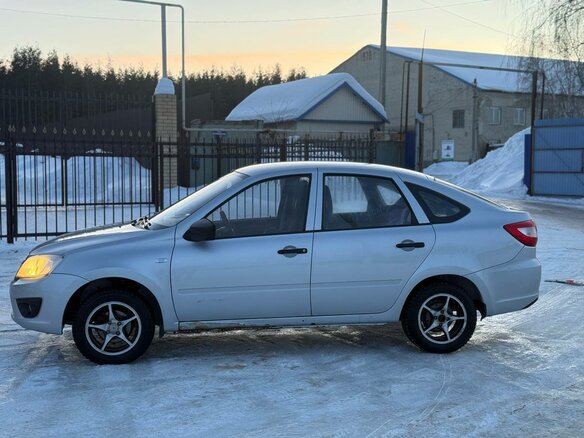 2015 Lada (ВАЗ) Granta I, серебристый, 310000 рублей - вид 6