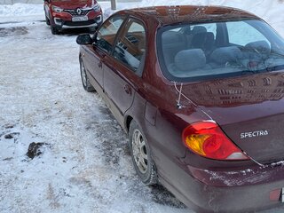 2007 Kia Spectra I Рестайлинг 2, красный, 300000 рублей, вид 4