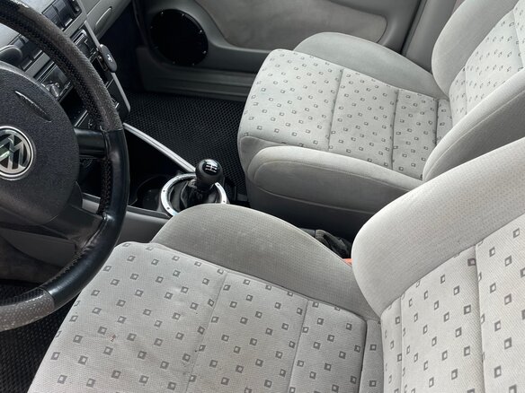2004 Volkswagen Pointer, серебристый - вид 5