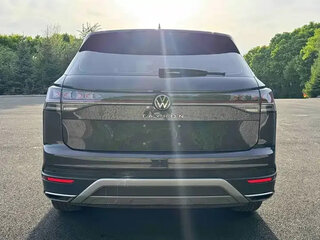 2023 Volkswagen Tayron I Рестайлинг, чёрный, 2220300 рублей, вид 5