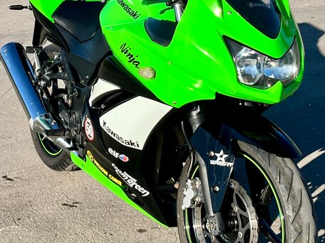 2011 Kawasaki Ninja 250R, зелёный, 225000 рублей, вид 2
