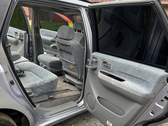 1998 Nissan Presage I, серый, 430000 рублей - вид 20