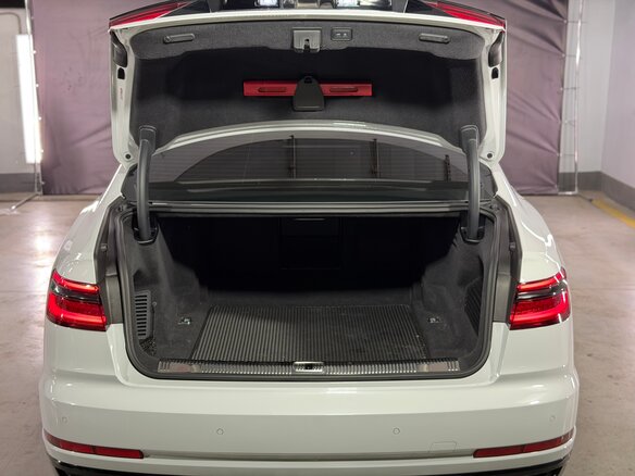 2019 Audi A8 Long 55 TFSI IV (D5), белый, 4790000 рублей - вид 20