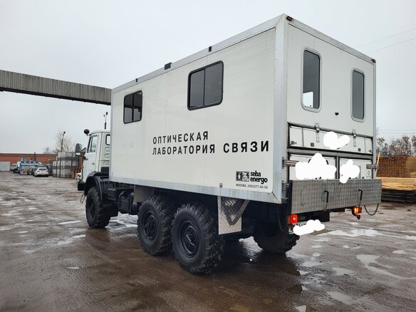 1999 КамАЗ 4310, белый, 2950000 рублей - вид 2