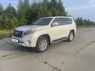 2015 Toyota Land Cruiser Prado 150 Series Рестайлинг 1, белый, 3300000 рублей, вид 1