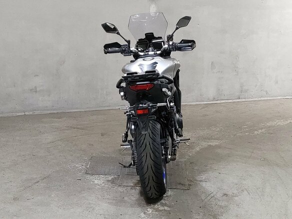 2021 Yamaha MT-09 Tracer (FJ-09), серый, 1219000 рублей - вид 27