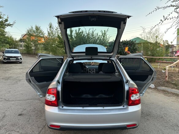 2010 Lada (ВАЗ) Priora I, серебристый, 550000 рублей - вид 17