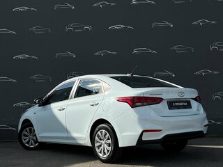 2019 Hyundai Solaris II, белый, 1110600 рублей, вид 4