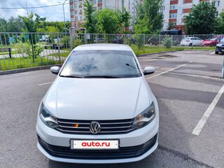 2016 Volkswagen Polo V Рестайлинг, белый, 1120000 рублей, вид 1