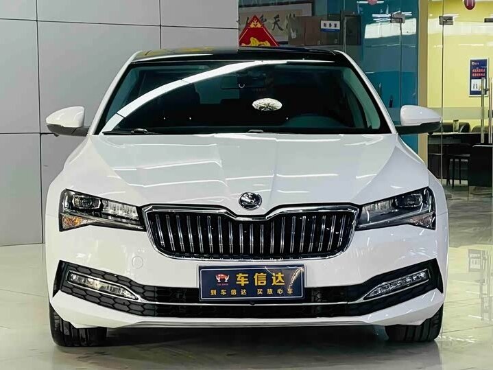 Открыть фотографии: Skoda Superb III Рестайлинг