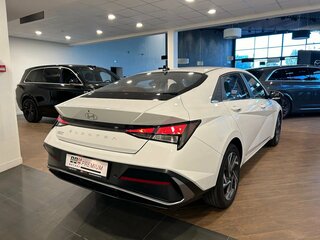 2026 Hyundai Elantra VII (CN7) Рестайлинг, белый, 2100000 рублей, вид 4