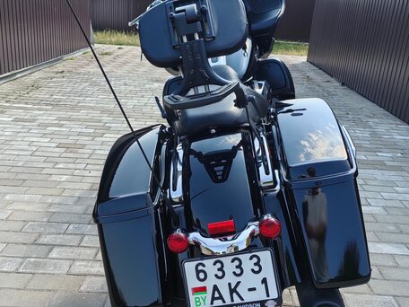 2023 Harley-Davidson Road Glide, чёрный, 1460000 рублей, вид 3