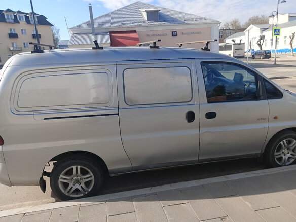 1997 Hyundai Starex, серебристый, 500000 рублей - вид 2