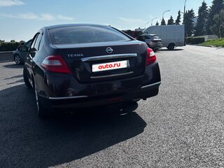 2010 Nissan Teana II (J32), пурпурный, 820000 рублей, вид 3