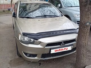 2010 Mitsubishi Lancer X, бежевый, 650000 рублей, вид 2