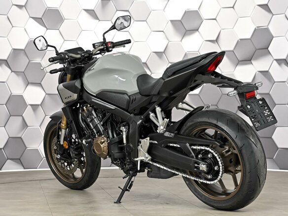 2024 Honda CB 650R, серый - вид 7