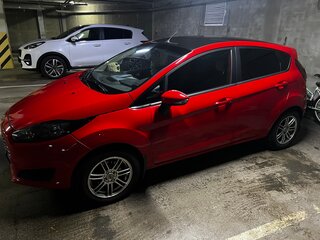 2015 Ford Fiesta Mk6 Рестайлинг, красный, 695000 рублей, вид 4