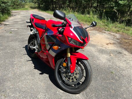 2022 Honda CBR 600RR, красный, 1150000 рублей, вид 3