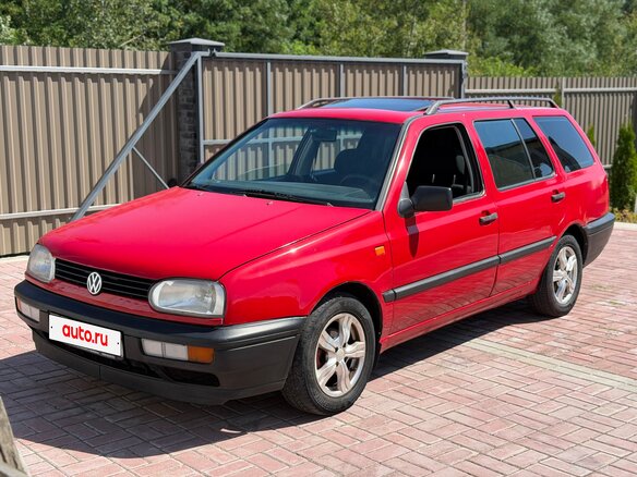 1995 Volkswagen Golf III, красный, 250000 рублей