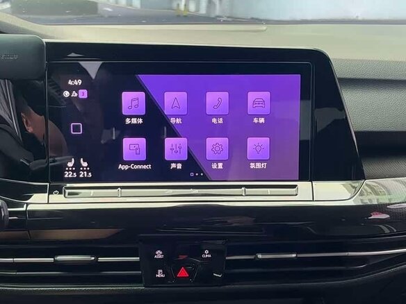 2023 Volkswagen Golf VIII, чёрный, 1670000 рублей - вид 6