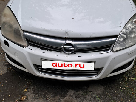 2008 Opel Astra H Рестайлинг, белый, 305000 рублей, вид 1