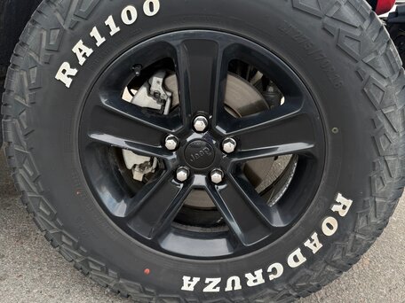 2019 Jeep Wrangler IV (JL), красный, 3990000 рублей, вид 4