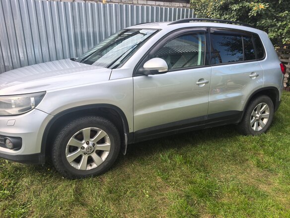 2011 Volkswagen Tiguan I Рестайлинг, серебристый, 730000 рублей - вид 7