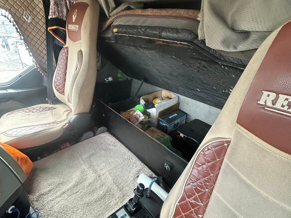 2007 Renault Premium, белый, 3150000 рублей - вид 11