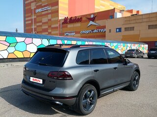 2016 Volkswagen Touareg II Рестайлинг, серый, 4300000 рублей, вид 5