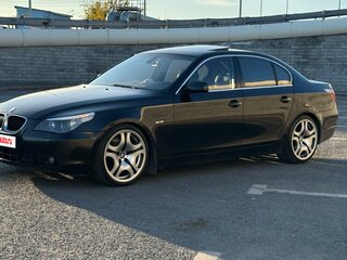 2005 BMW 5 серии 525i V (E60/E61), чёрный, 999999 рублей, вид 1