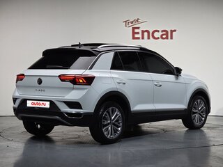 2022 Volkswagen T-Roc I Рестайлинг, белый, 2900000 рублей, вид 3