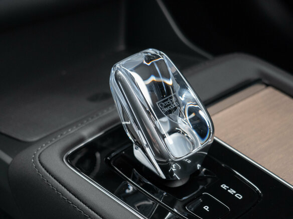 2026 Volvo XC90 B5 II Рестайлинг 2, серый, 10600000 рублей - вид 19