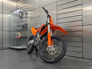 2025 KTM 350 SX F, оранжевый, 1440000 рублей, вид 2