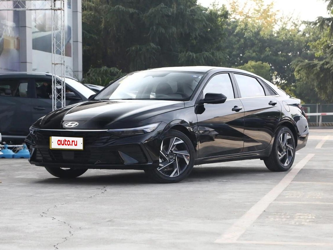 Открыть фотографии: Hyundai Elantra VII (CN7) Рестайлинг